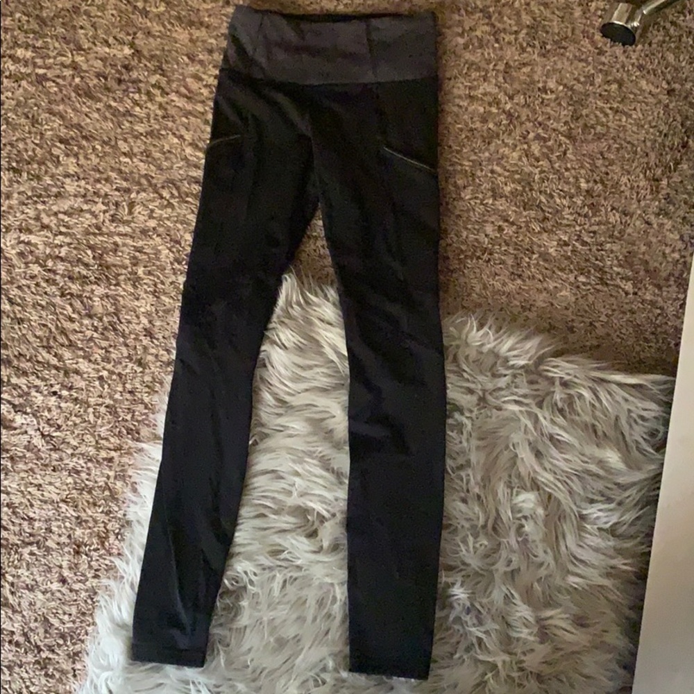 perfect condition size 4 lululemon leggings